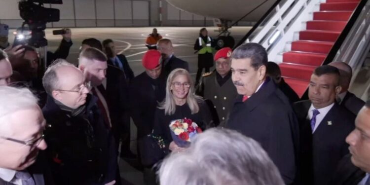 Maduro llega a Rusia para reunirse con su homólogo Putin y asistir al desfile del Día de la Victoria