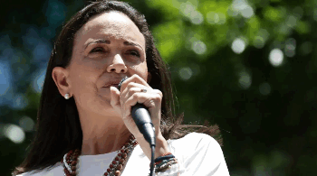 Machado dice que lo ocurrido en la Embajada argentina “sorprendió” al Gobierno