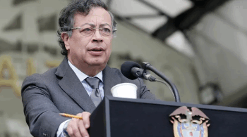 Petro acusa a su excanciller Álvaro Leyva de «hablar con el ELN» en Venezuela para «ver cómo lo tumba» del poder