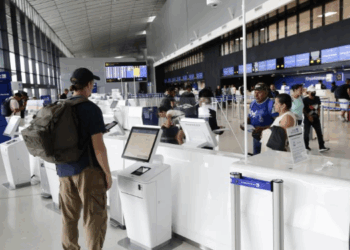 Panamá confirma el «reinicio de las operaciones aéreas» con Venezuela