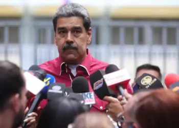 Maduro presentará ante la nueva AN una reforma para crear «el sistema electoral de los circuitos comunales