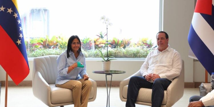 Fortalecen cooperación bilateral Venezuela y Cuba en materia de salud