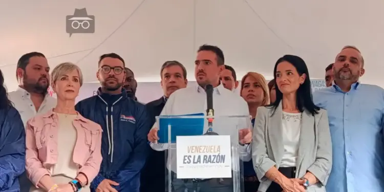 Oposición venezolana anuncia que ha cargado 16.500 testigos al sistema del CNE para regionales