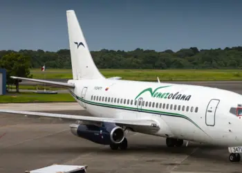 La aerolínea Venezolana anuncia la reanudación de sus vuelos a Panamá tras diez meses de suspensión
