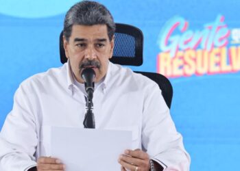 Jefe de Estado venezolano insta a Gustavo Petro a unir esfuerzos para «liberar toda la frontera colombo-venezolana»