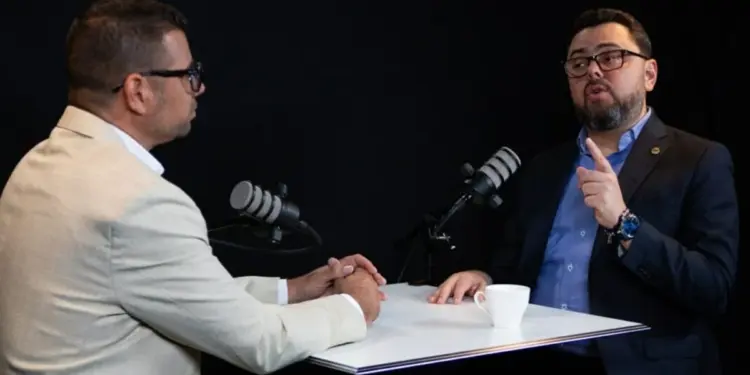 Ecarri acusa a Guaidó y María Corina Machado de «fracasar» en 25 años de oposición