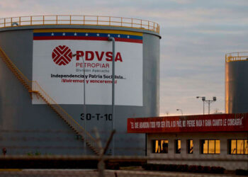 Producción petrolera se mantiene pese al retiro de licencias, aseguró la ministra de Hidrocarburos