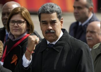 Maduro viaja a San Petersburgo tras asistir a festejos por el Día de la Victoria en Moscú