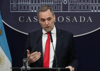 «Hubo una extracción, no una negociación», sostiene Argentina sobre asilados en la Embajada en Caracas