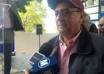 Sergio Garrido notificó al CNE que renunció a su postulación por Fuerza Vecinal