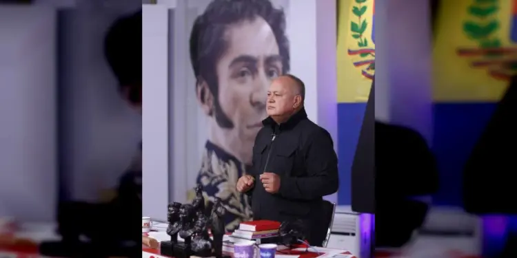 Cabello: Con las esposas que maniataron a nuestros migrantes haremos una escultura por la libertad de los Pueblos