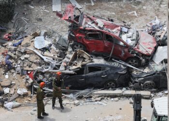 Israel e Irán no cesan en sus ataques sin atender los llamamientos a un alto el fuego