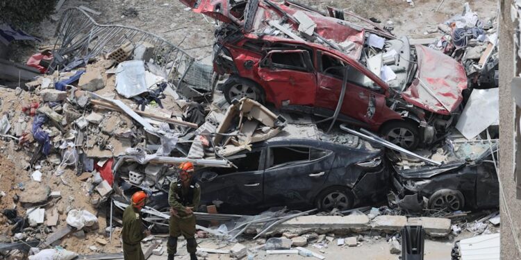 Israel e Irán no cesan en sus ataques sin atender los llamamientos a un alto el fuego