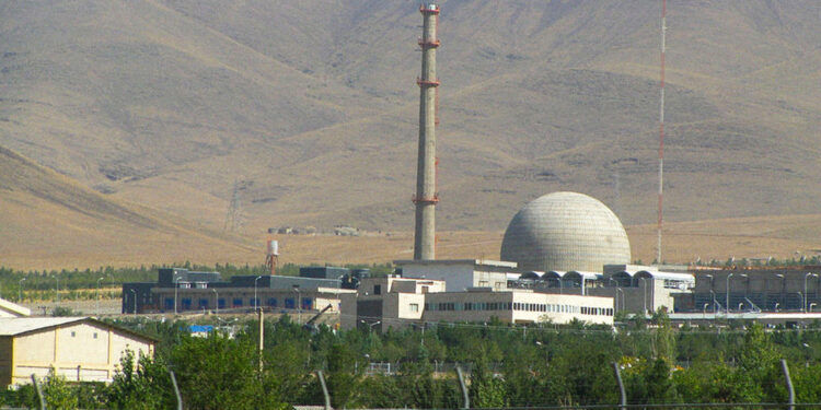 Israel atacó zona cercana a una instalación nuclear iraní