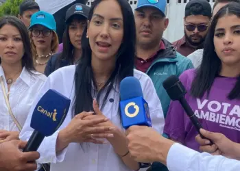 Candidata Carlyana Arriechi promete atender demandas de comunidades vulnerables de El Hatillo