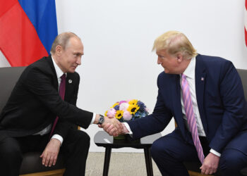 Putin discute con Trump la escalada entre Israel e Irán