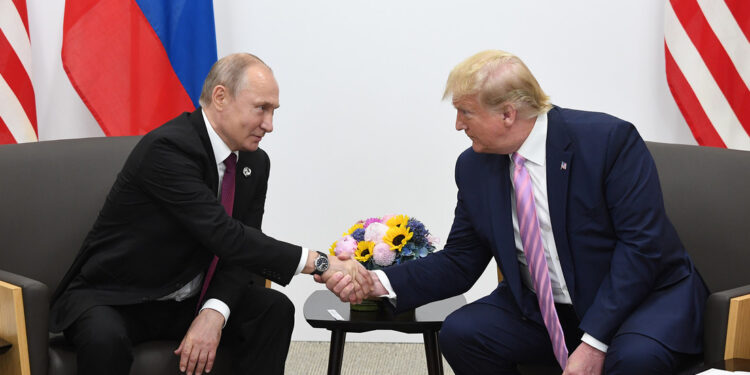 Putin discute con Trump la escalada entre Israel e Irán
