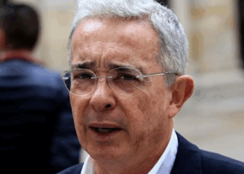 Fiscalía colombiana solicita condena contra Álvaro Uribe por fraude procesal y soborno