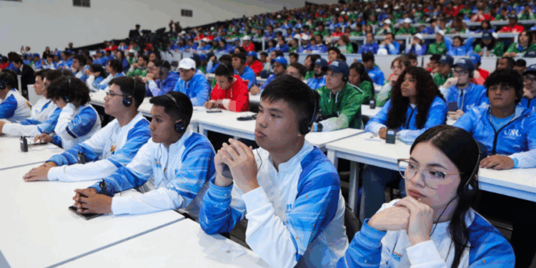Más de 350 jóvenes tienen garantizados sus estudios universitarios en Venezuela