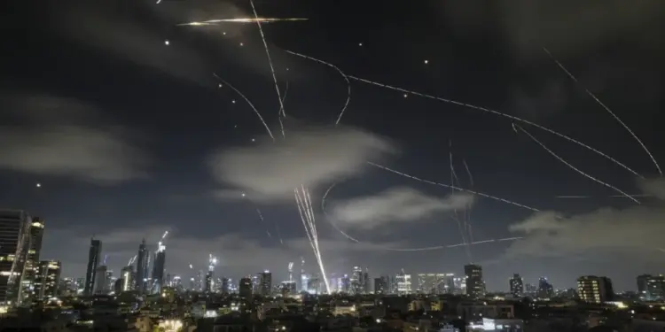 Irán advierte de una «guerra total» si EE.UU. se involucra en su conflicto con Israel