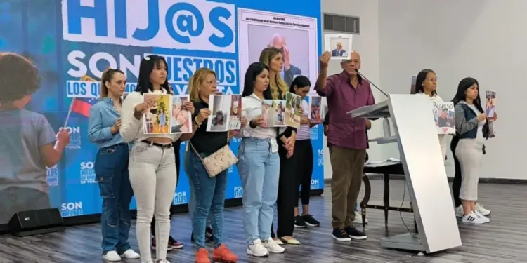 Jorge Rodríguez exige a EEUU devolver a los 18 “niños secuestrados”