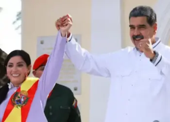 Maduro le pide a Trump que “no se deje envenenar” contra Venezuela