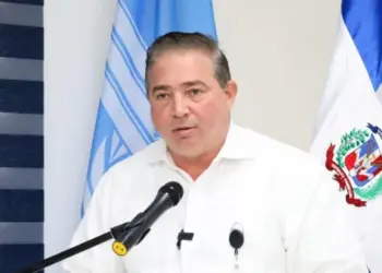 República Dominicana afirma que aún está evaluando la reanudación de vuelos a Venezuela