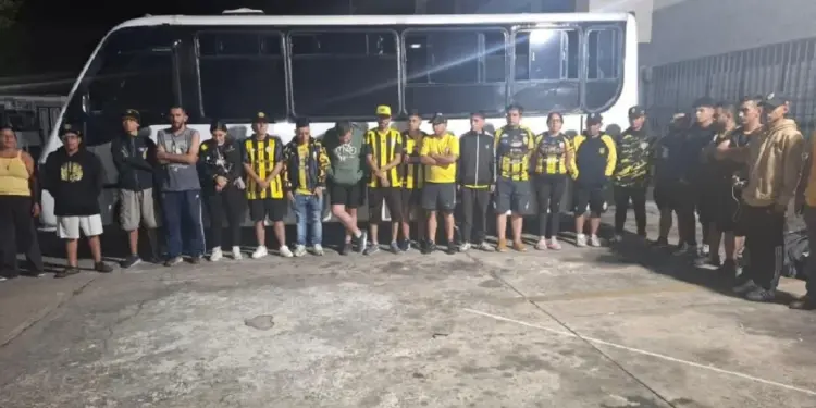 Gobierno confirma detención de fanáticos del Deportivo Táchira por “agredir a policías”