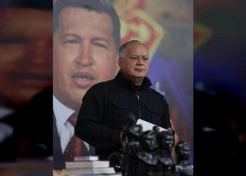 Cabello responde ante nueva ofensiva migratoria de Trump: «Quienes gobiernan en EEUU son los supremacistas, gente mala»