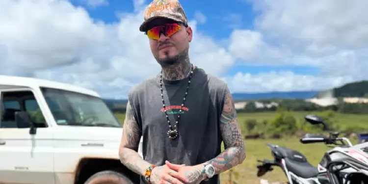 Farruko sorprende visitó el estado Bolívar y cantó junto a la Sinfónica Coral Canaima (Video)