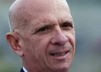 Hugo «El Pollo» Carvajal se declara culpable de narcoterrorismo y otros cargos en EE. UU.