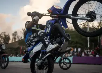 Detenidos por un video viral donde hacían motopiruetas en La Guaira