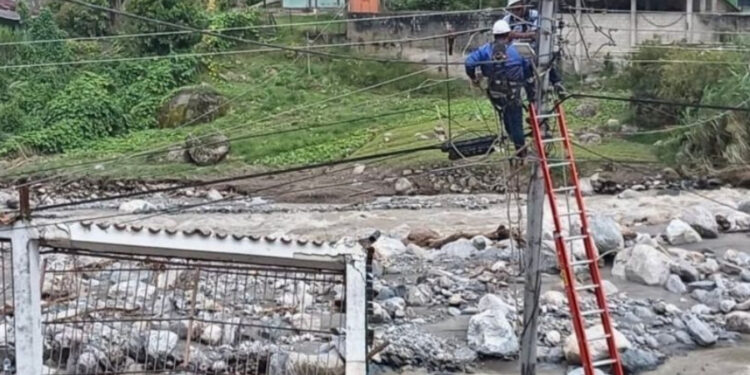 Recuperado el servicio eléctrico en siete municipios del estado Mérida