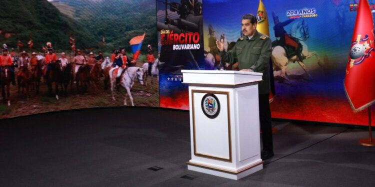 Maduro: «En una sola voz: Qué nadie se equivoque con Venezuela»