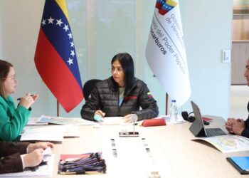 Venezuela confirma producción petrolera sobre el millón de barriles diarios, pese a sanciones