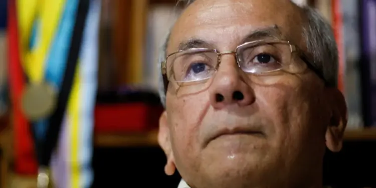 Cabello dice que detención de Rodrigo Cabezas es por presuntos vínculos con María Corina Machado