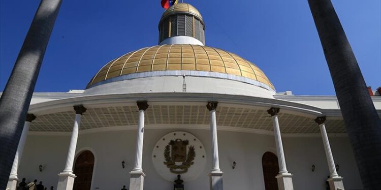 Dinero gastado por la AN 2015 triplica presupuesto anual de la OEA