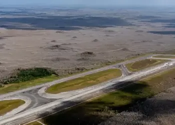 Gobierno de Trump construye un centro de detención de inmigrantes rodeado de caimanes