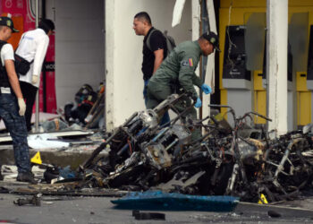 Violenta mañana en Colombia: atentados con bombas sacuden Cali, Buenaventura y el Cauca este martes