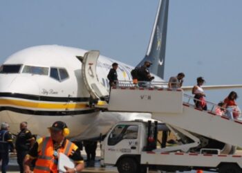 Gobierno venezolano promueve turismo en estado insular con operadores de Trinidad y Tobago