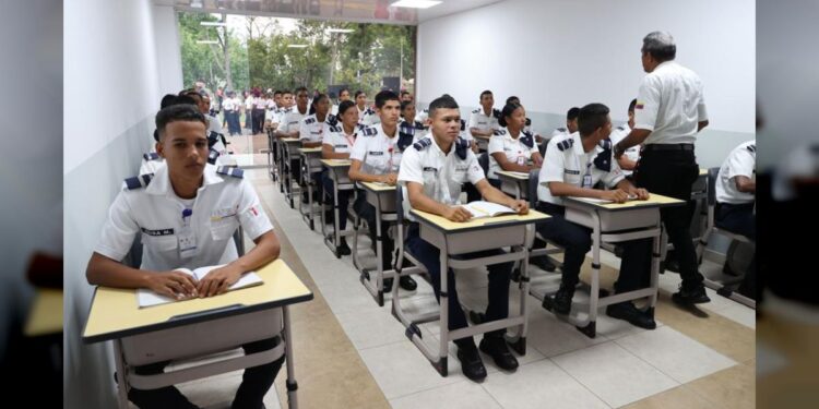 Diosdado Cabello inaugura nueva sede de la UNES en Maturín: «Viene con equipos, alumnos y profesores de primera»