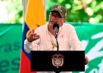 Petro vuelve a denunciar un golpe en su contra y pide a EEUU investigar conspiración