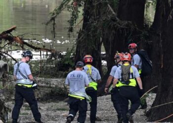 Ascienden a más de 70 la cifra de fallecidos tras inundaciones en Texas