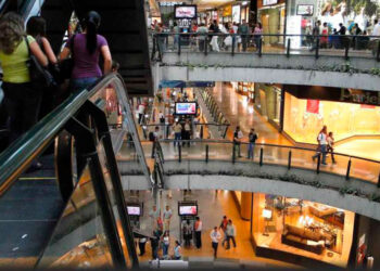 Sector comercial venezolano creció 20% en el primer semestre de 2025