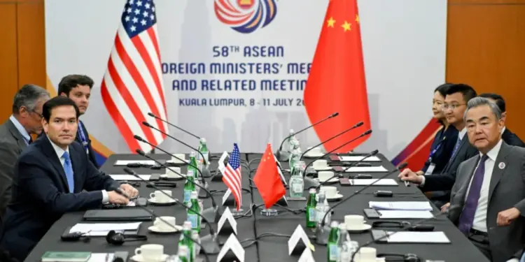 EE.UU. y China retomaron el diálogo en Malasia: «Me pareció una reunión constitutiva»