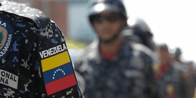 Policía Nacional Bolivariana detiene a tres personas por el presunto tráfico ilícito de armas