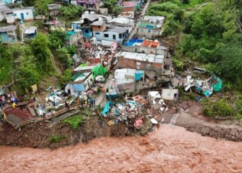 Gobernador de Táchira señaló que casi 290 familias se encuentran damnificadas tras deslizamientos de tierra por lluvias