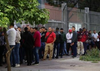 Chavismo gana las principales alcaldías y la oposición mantiene Chacao, Baruta y El Hatillo