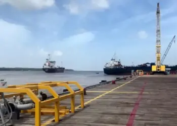 Guyana anuncia que ExxonMobil le devolvió 20 % del bloque petrolero en zona reclamada por Venezuela