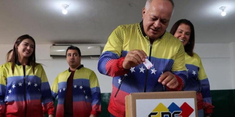 Diosdado Cabello: La votación es rápida y el país está en absoluta calma